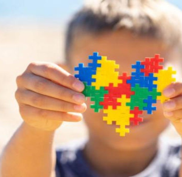 مساعد وزير الصحة: إطلاق مبادرة للصحة النفسية للكشف عن التوحد وإدمان الألعاب